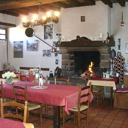 Chambres D'Hotes De La Ferme Auberge De Mesauboin Bille Exterior photo
